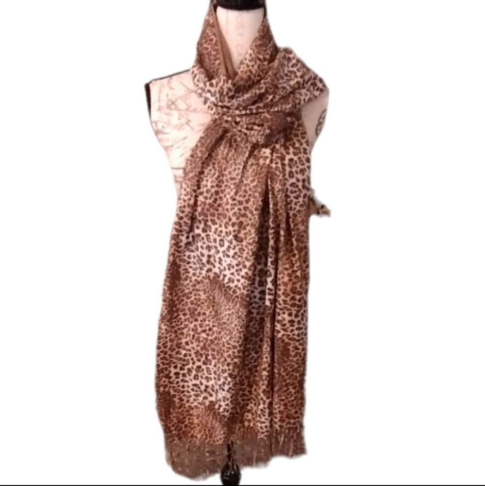 Cashmere Leopard Print Pashmina NWOT